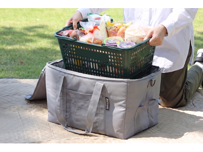 【大ヒットにつき再入荷！】猛暑のレジャーも買い物もこれひとつ！カゴごとすっぽり入る本格保冷のクーラーバッグ