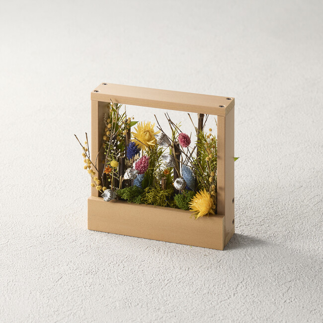 厳選されたサステナブルな国産素材を使用した和雑貨ブランド「J.Make」サステナブルな花材を活かした2種類の箱庭「まど花」と「花うつろい」を発売！