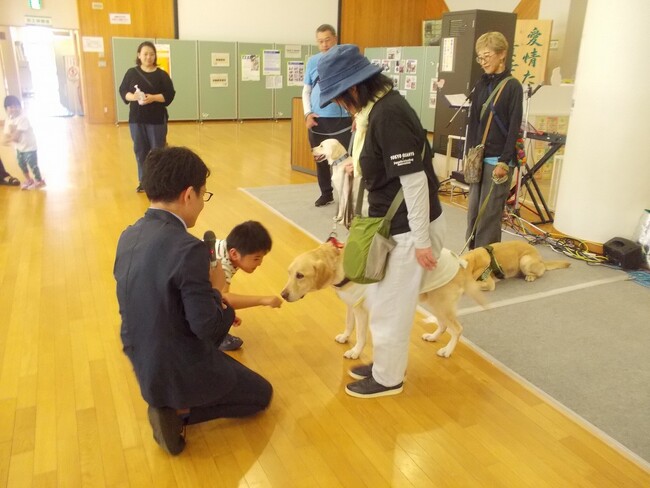 ま。 Genuine OEM Nissan Infiniti 20651-7W000 Exhaust Mounting