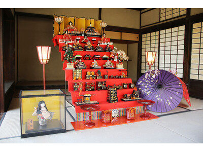 【奈良県立民俗博物館】古民家×昭和の雛人形×梅林。春の絶景を楽しむスポット展「古民家でひなまつり」を2月14日より開催