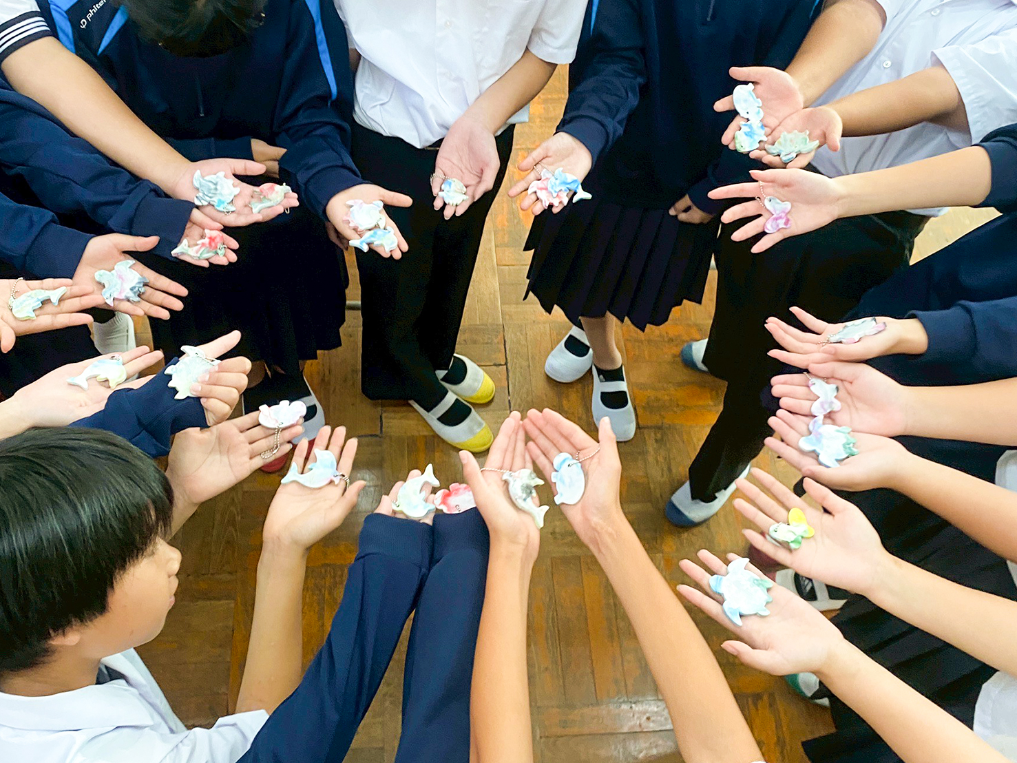 湊中学校の生徒がプラスチックごみをアップサイクル　「プラスマLIFEさが」×Precious Plasticワークショップ