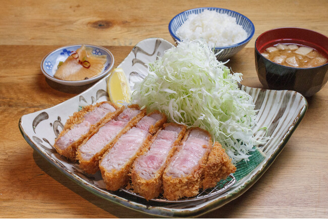 「とんかつ べス豚(トン)グランプリ」で“金賞受賞” 茨城県産ブランド豚肉「常陸の輝き」で楽しむ至福のトン活体験 「常陸の輝き とんかつフェア」