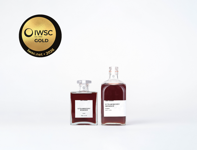 「インターナショナル ワイン&スピリッツ コンペティション(IWSC)2026」で、CRAFT WONDERの極上の苺リキュールが「金賞」を受賞