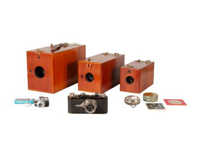 【横浜市民ギャラリーあざみ野】貴重な横浜市所蔵カメラ・写真コレクションを４回の会期で展示する、「Gall...