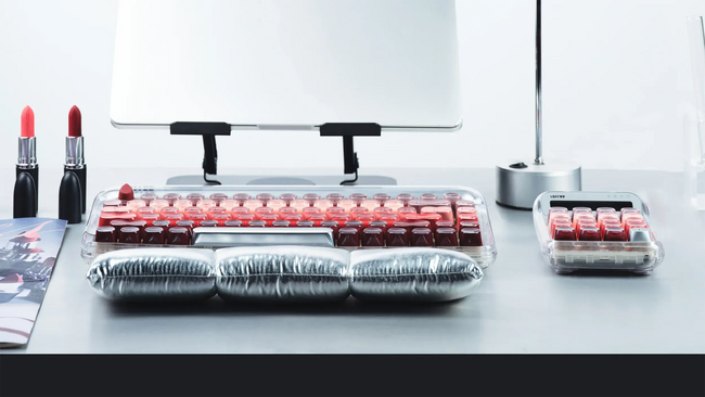 �O�z������ЁALofree DOT�V���[�Y�̐V�F�FLipstick�L�[�{�[�h���e���L�[�p�b�h�̓��{�����̔��J�n