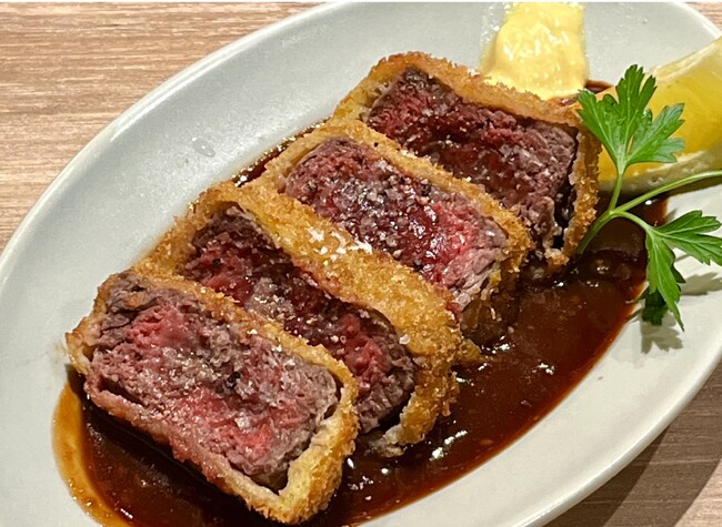「ちょい飲み」も「しっかり飲み」も大満足！梅田駅前第3ビルに大人のモダン居酒屋「オハコミート」が8月18日オープン