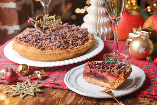 アップルパイ専門店「グラニースミス」ホリデーを彩る『チョコレートとチェリーのクリスマスアップルパイ』2025年12月3日(水)より販売スタート!