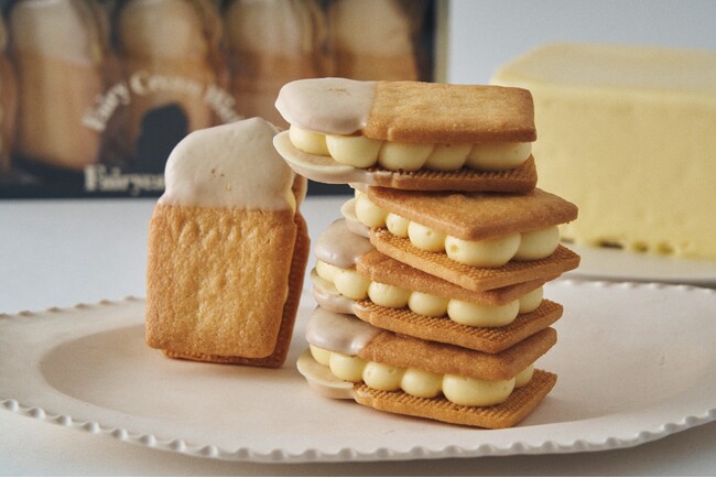 フェアリーケーキフェア 初の“バターだけの生バターサンド”冬季限定「プレミアム発酵生バターサンド」新登場！おめでたい紅白カラーのバターサンド「紅白セット」も発売。