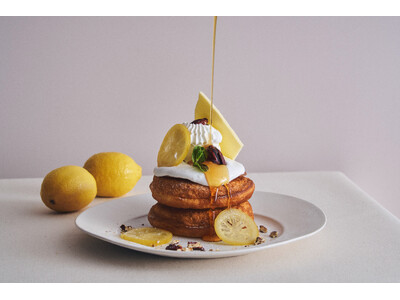 塩バニラクリーム×シュガーバター、ビブリオテークの5月限定パンケーキ登場！甘じょっぱさとシャリッと食感を楽しむ、初夏の新作。