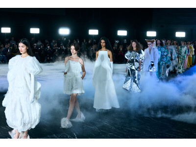 ENFOLD（エンフォルド）初の単独ランウェイショーを実施　韓国の俳優 パク・ミニョンが来場