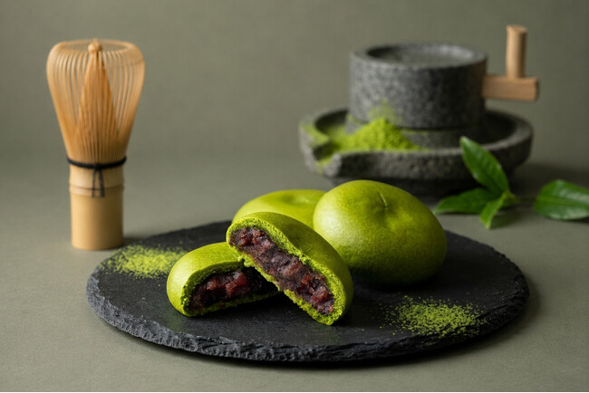【創業76年目にして“初”】ついに粒あん饅頭が誕生！極上の西尾抹茶で仕立てた「抹茶みるくまんじゅう」6/28新発売！