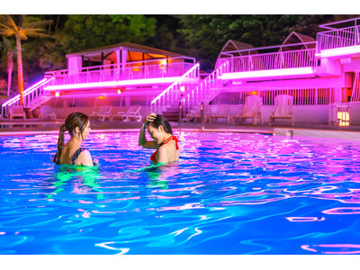 夏本番は7/12（金）から。東京都心でリゾートを満喫する、ナイトプールがオープン！
