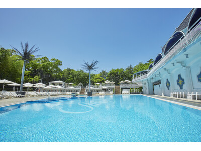 暑さ、逃げ場あります。都会のオアシス『GARDEN POOL』で涼やかなひとときを！