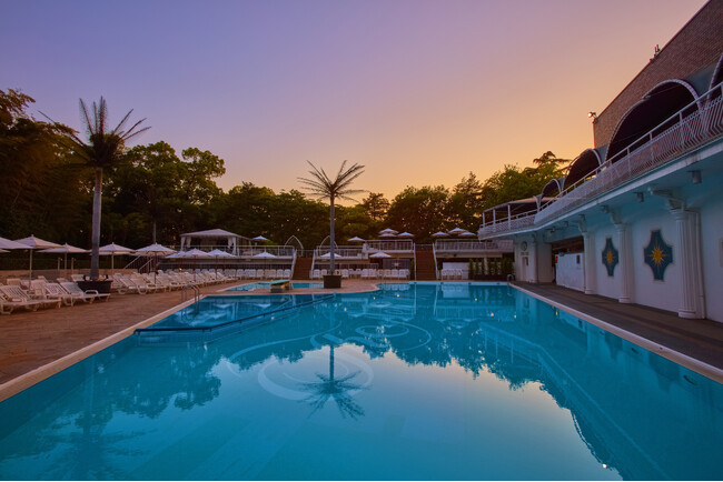 暑さ続行でプール延長！泳ぎ放題、遊びまくりの満喫宿泊プラン！