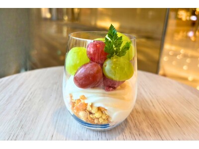 スーパースイーツビュッフェに秋限定の新作パフェ登場。