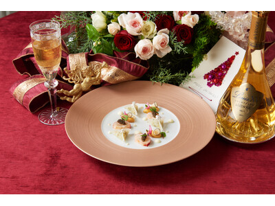 歴史と美食が交差する"東京のパリ"で過ごす、グランメゾンクリスマス