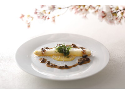 地上144mで堪能！春を告ぐ、ホワイトアスパラと桜海老。