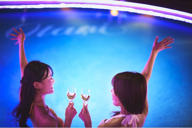 学生の夏休みを全力応援!絶景ナイトプールに最大3,000円お得な「学割プラン」が新登場