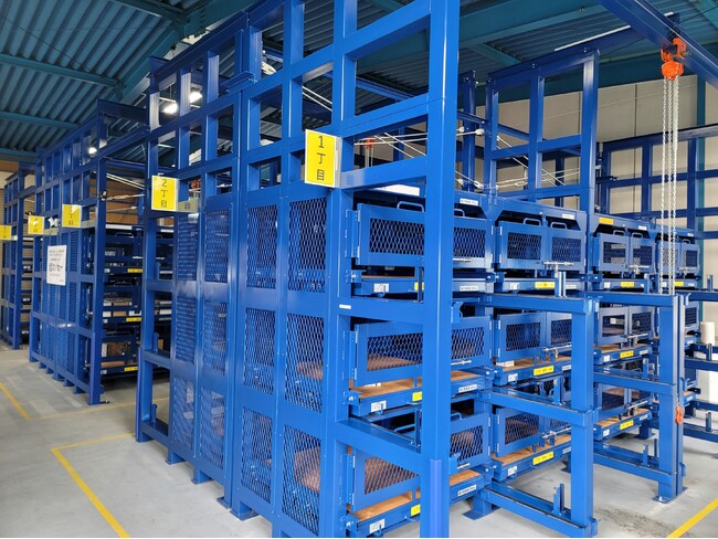 公取委による「金型無償保管」の是正勧告が31社に急増する中、日本成型産業(株)がメーカーのコンプライアンスと現場の生産性を守る専門サイト「金型保管のご相談窓口」を開設