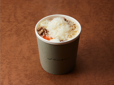 【春も注目】行列ができる奈良のそうめん専門店『てのべたかだや』冬でも素麺メニューが前年比売上1.2倍と大幅成長！カルボナーラ仕立てのお出汁で食べる温かい素麺など四季を通じてお楽しみいただける素麺の革新