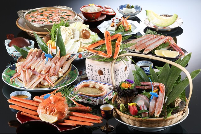 間もなくカニ解禁！かに道楽のルーツ「ホテル金波楼」で頂く、本場の味。地物の『タグ付き松葉がに』２匹を使用した特別プランを11月11日より提供開始 / ホテル金波楼 (兵庫県豊岡市）