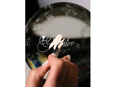 『バカラ × ハリー・ヌリエフ』 新作コレクション発表 ー 丸の内にて先行展示販売