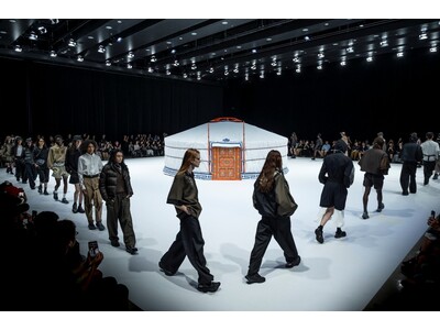 - Rakuten Fashion Week TOKYO 2027 S/Sシーズン -本日より開催！