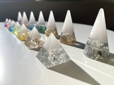 占い師イソラが提案する “光の浄化 × 新しい盛り塩”　光が日常を守る《Sora Salt ～お守りソル...