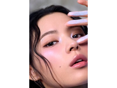 3CEから、ひと塗りでパッと華やかな目元が叶うなめらかカラーグリッター「アイスイッチ スティック」を 2月14日に新発売