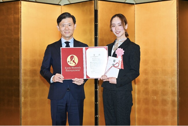 西陣織×犬で「第14回京都女性起業家賞」特別賞をダブル受賞！犬を通じて京都の伝統工芸を世界へ、23歳の挑戦