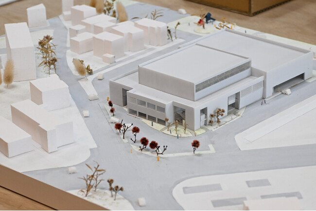 【新潟県小千谷市】（仮称）小千谷市防災センターの名称を「スポーツコミュニティプレイス」に、愛称を「ソコラテ」に決定しました。