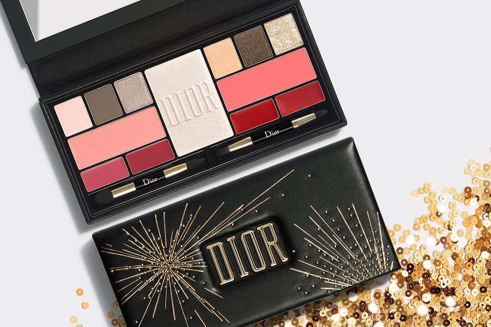 ナチュラルメイクからパーティールックまで、マルチに使えるクリスマス限定ラグジュアリーパレットが登場
