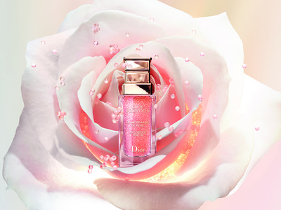 引き締まったフェイスラインへ  プレステージ マイクロ ユイル ド ローズ セラム誕生