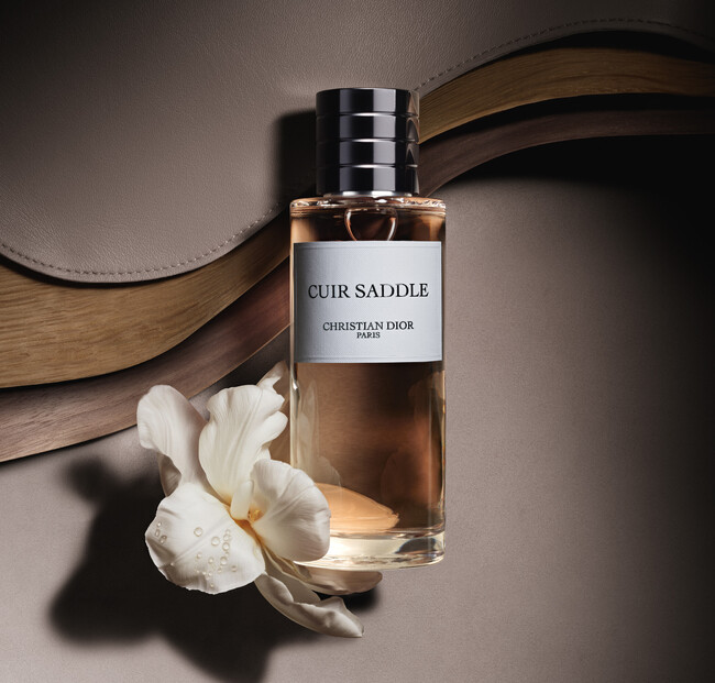 ラ コレクシオン プリヴェ クリスチャン ディオール キュイール サドル