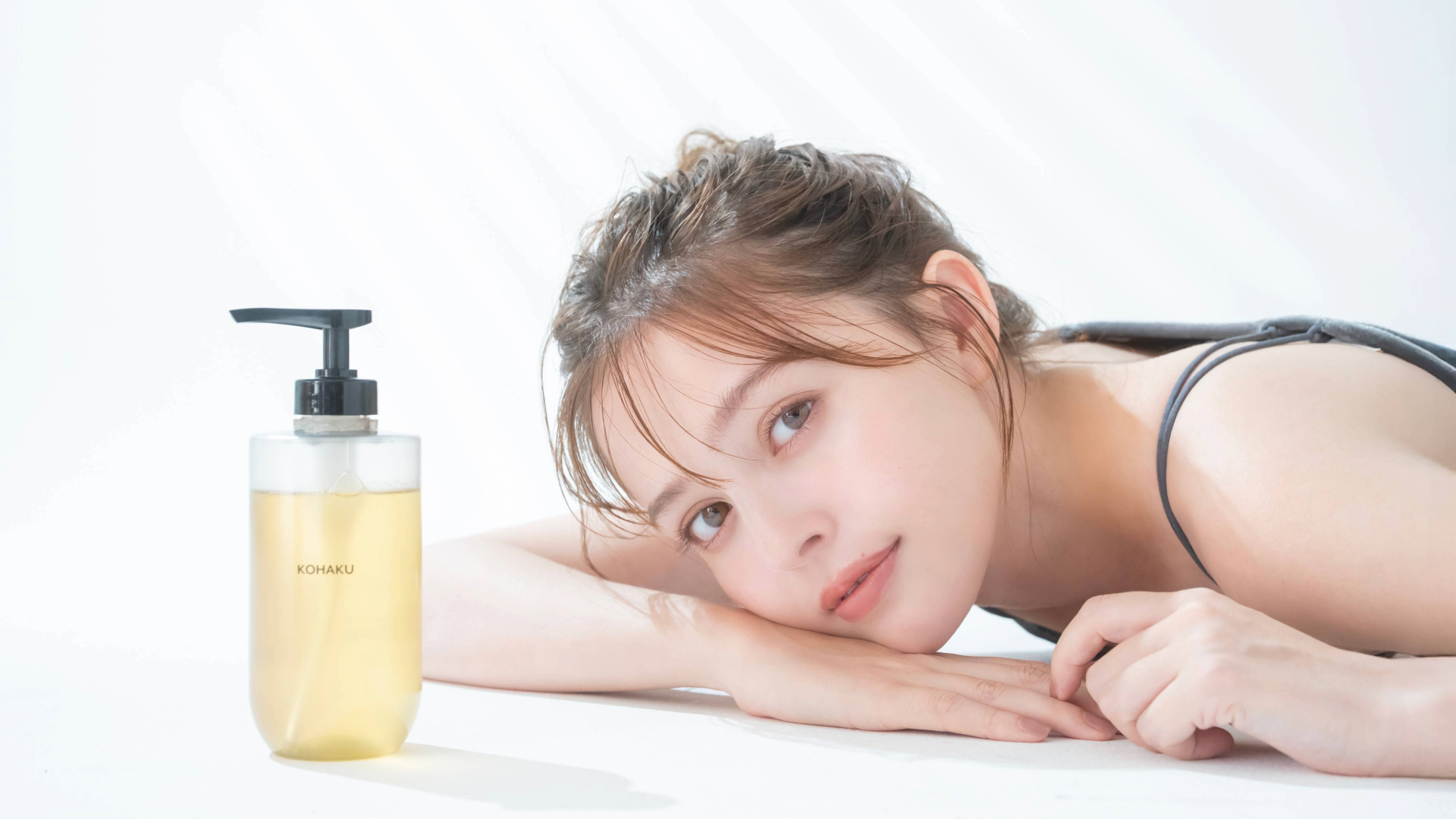 サロンで培った技術を結集。コスメフェリーチェから、ホームケアを革新する新ライン【KOHAKU】をリリース。SNS総フォロワー数49万人以上の加藤ナナがイメージモデルに就任。