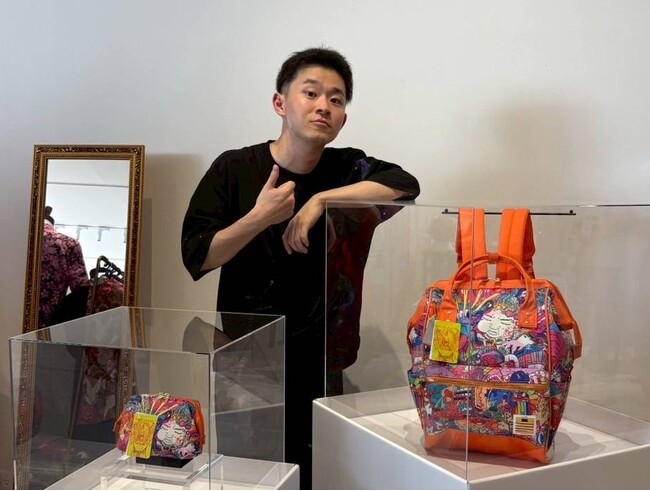 アーティストMUSASHIと人気バッグブランドのanello(R)︎のコラボリュック＆ポーチ発売