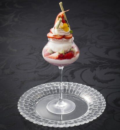 【中国名菜 銀座アスター本店】春限定 贅沢中華風パフェが登場!!～ティーコーナーでもゆったり至福のひとときを～