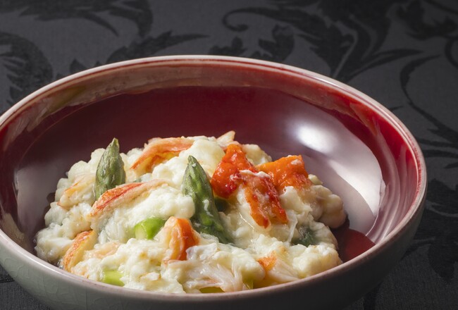 【銀座アスター 本店】100年の伝統技芸で描く、日本の春の中国料理