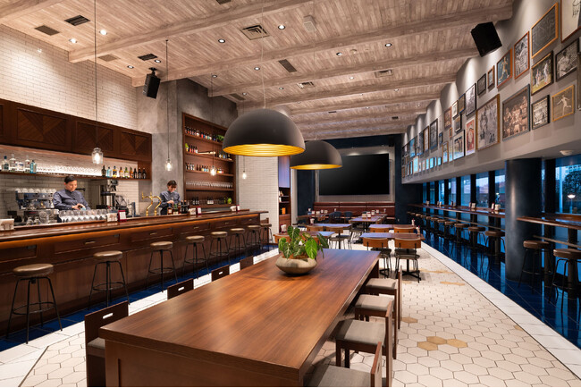 「Brew33 Bar」で初開催！カウントダウンパーティー2025-2026