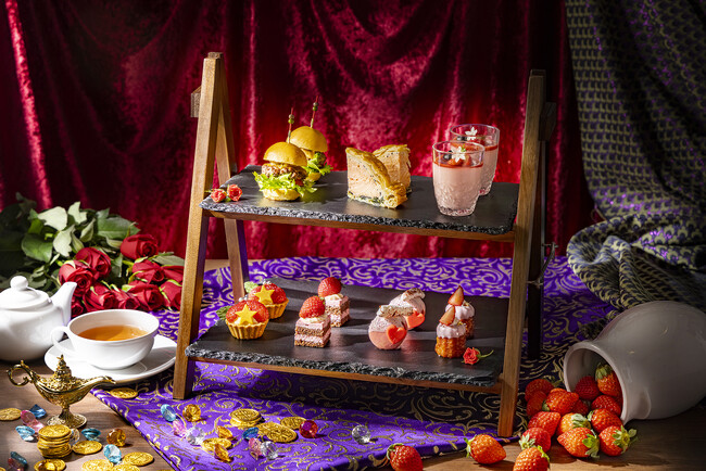 “アラビアンナイト”をテーマにしたストロベリーアフタヌーンティーが登場