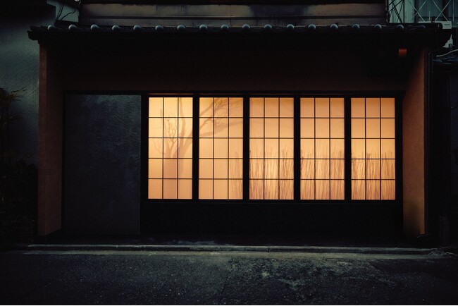 プレスリリース「SAKEBARO HIGASHIYAMA KYOTO、白川の畔にグランドオープン」のイメージ画像
