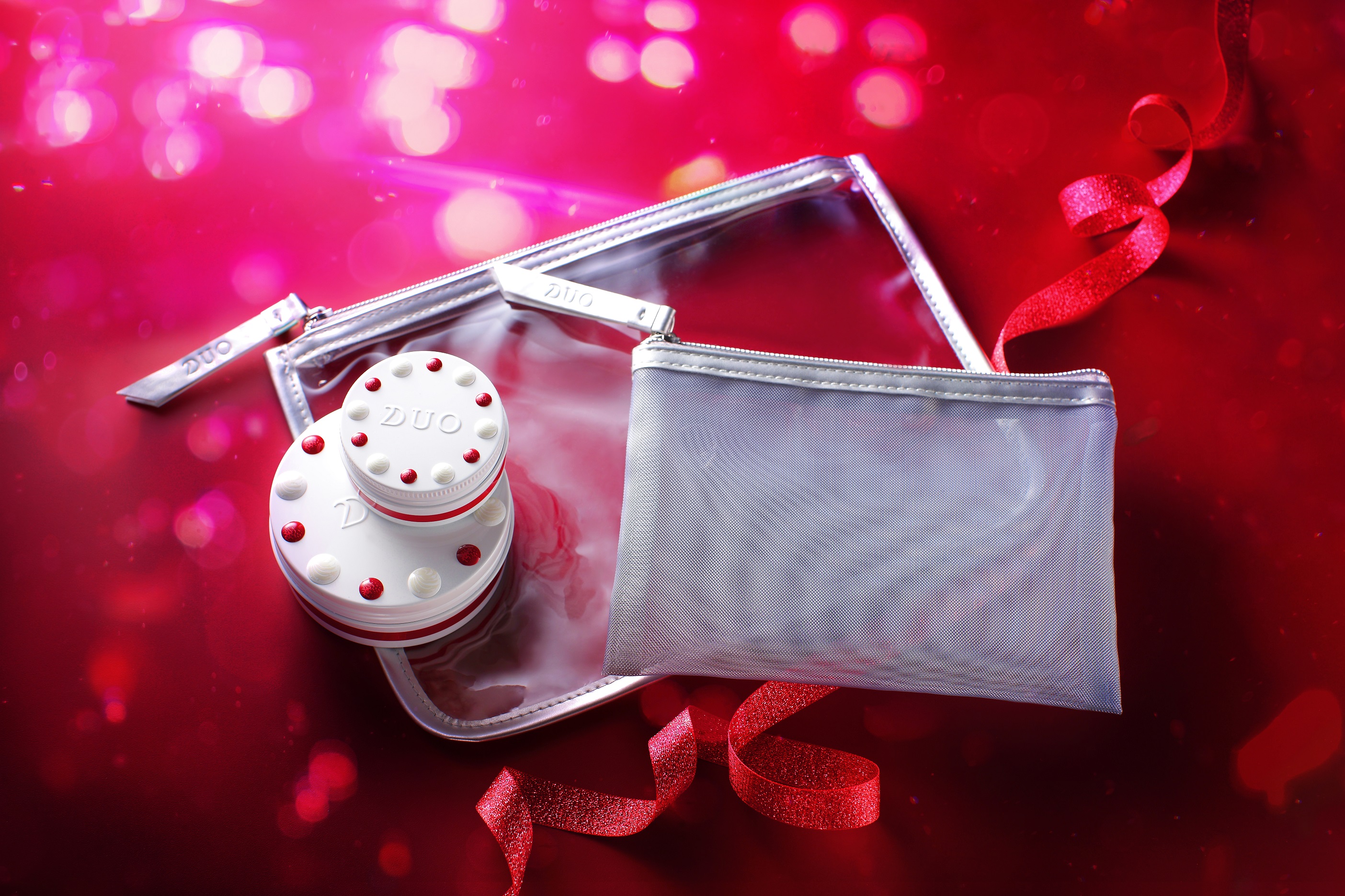 シリーズ累計出荷数1,700万個突破*¹のクレンジングバームがショートケーキ型になったクリスマスコフレが登場