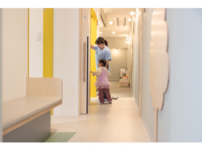 ��Ö@�l�ВcSunny�A2024-25�N�V�[�Y���̃C���t���G���U�����̕a���ۈ�󂯓���݌v200�l��˔j