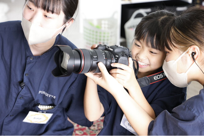 子どもたちが写真スタジオのスタッフに！トータルスタジオフォセットが、子どもたちの夢を応援します！夏休みお仕事体験イベント「なりきりフォセット」を開催！