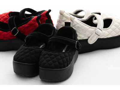 「ODAKHA」が10周年の「SUBU」とコラボレーション。新作「mary jane quilting platform shoes」と、人気モデル「loose socks boots」に新⾊が登場