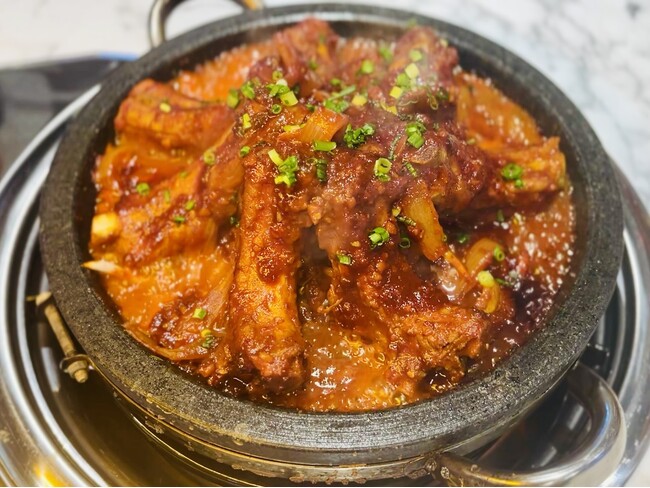 【日本初上陸の味、拡大】韓国・ソウルで行列の絶えない『ドゥンカルビ』がオボンジップ神田・葛西店でも解禁！お得な新コース＆旧正月(ソルラル)イベントも開催！