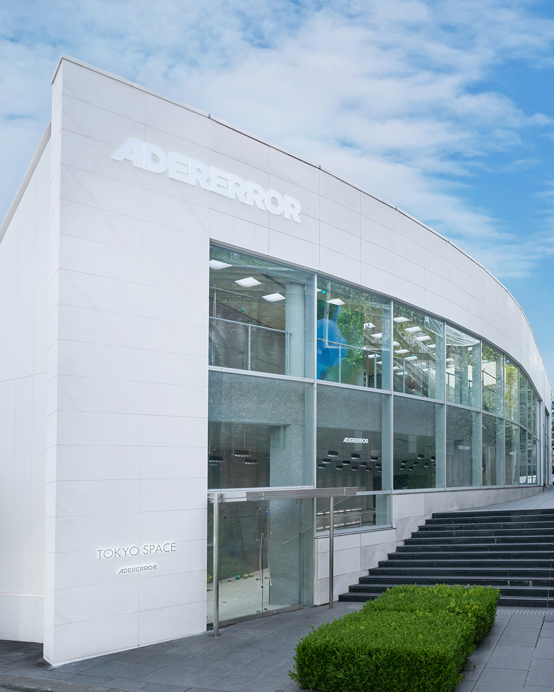 アーダーエラー、ブランド初のグローバルフラッグシップストア「ADERERROR TOKYO SPACE」の全容を公開