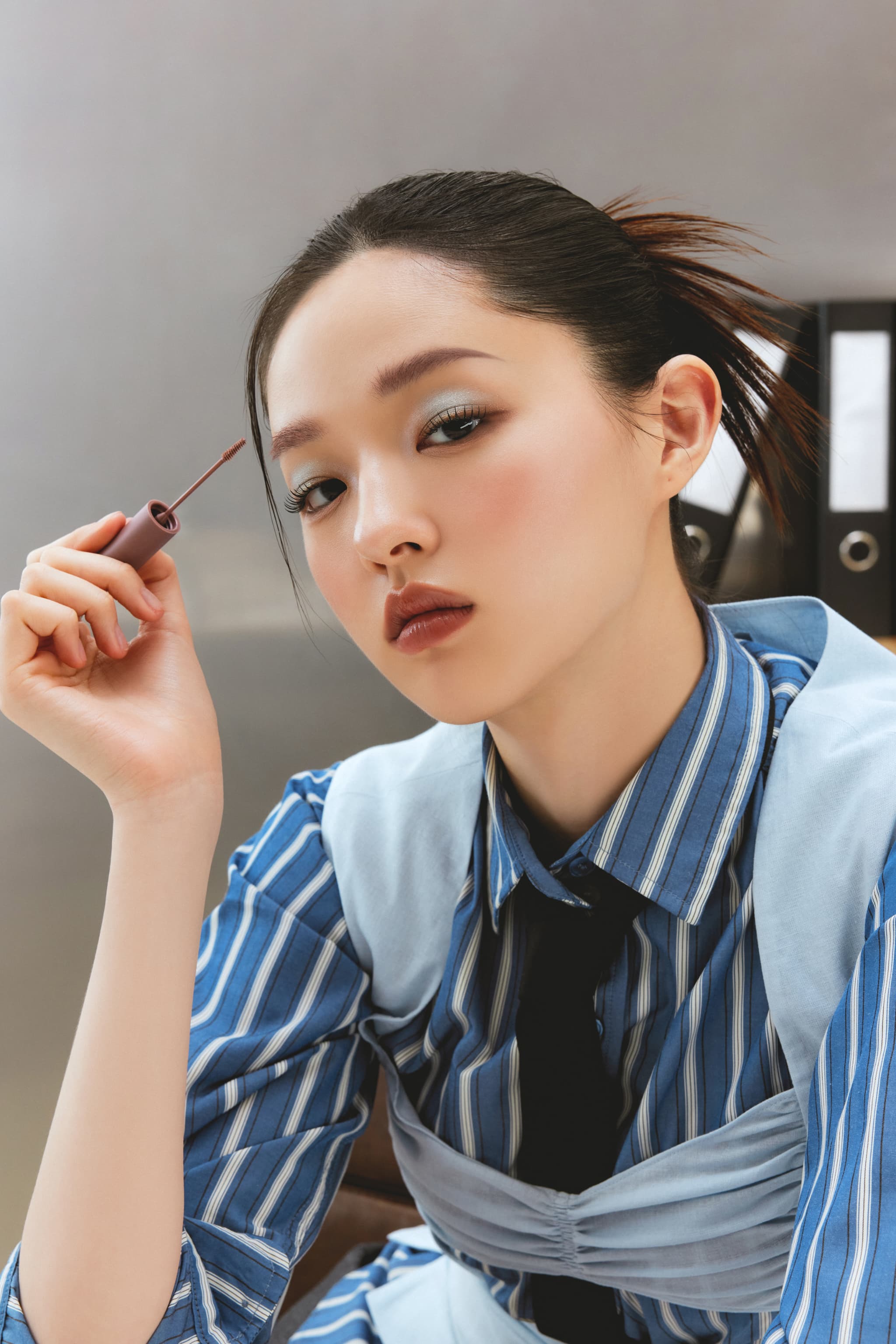 【Ｌａｋａ】よりメイクの完成度を瞬時に高めるアイブロウが新発売！