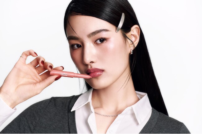 【Laka】一本で縁取りからフルリップまでカバーできる、リップライナーが新発売！