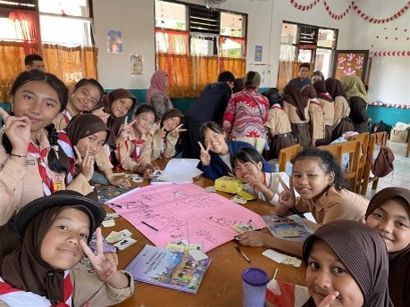 日本各地から集結した14人の中・高・大学生、インドネシアから帰国 ~尾木ママと国際協力の意義を学ぶ、JICA国際協力中高校生エッセイコンテスト海外研修~